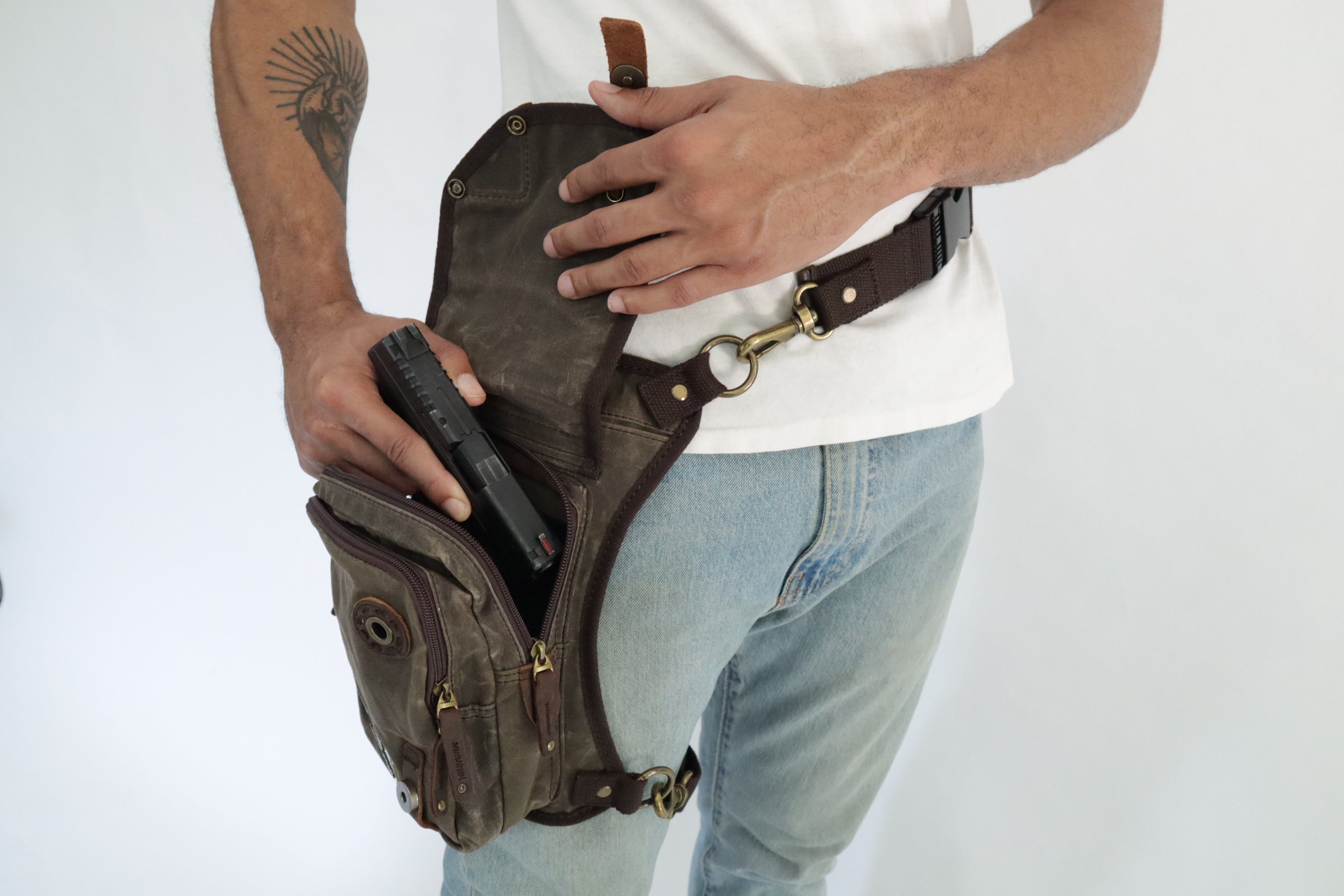 Genuine Leather Concealed Carry Pistol Pouch Ultimate Fanny Pack